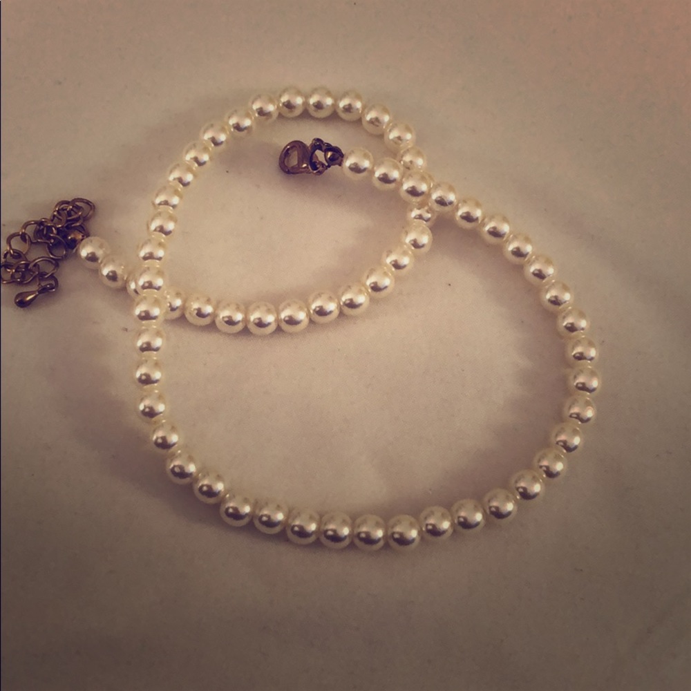 vintage pearl necklace